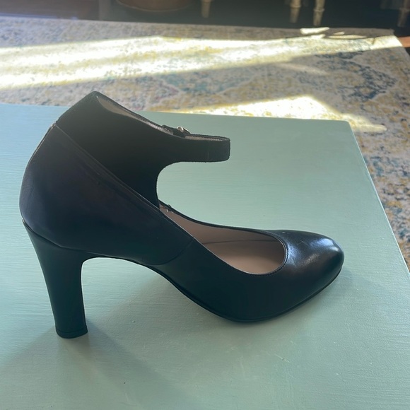 Taryn Rose Italian designer leather heels Ankle strap Black Euro size 37.5 US 7 - Picture 3 of 12